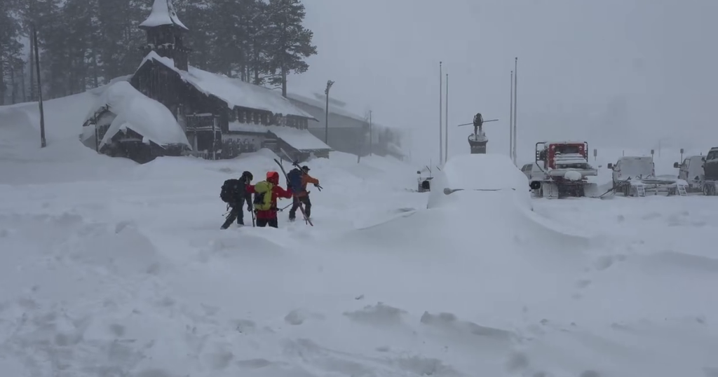 9 skiers still missing near California’s Lake Tahoe after avalanche 9 skiers still missing near California’s Lake Tahoe after avalanche