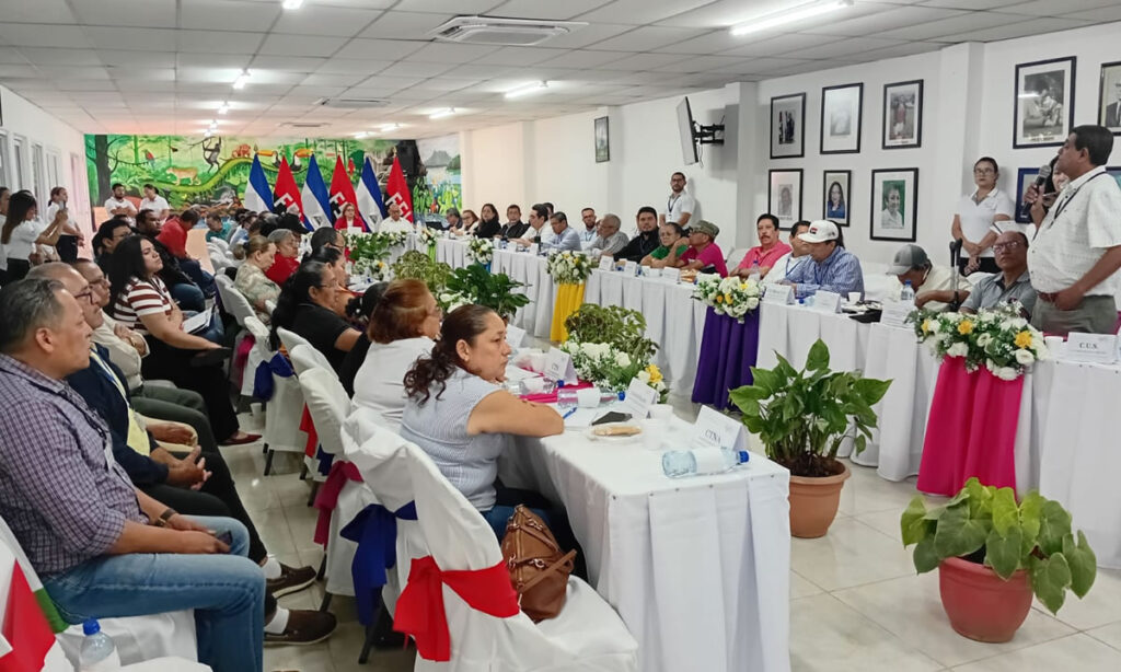 Central Sandinista de Trabajadores propone un reajuste del 6% al salario mínimo Central Sandinista de Trabajadores propone un reajuste del 6% al salario mínimo