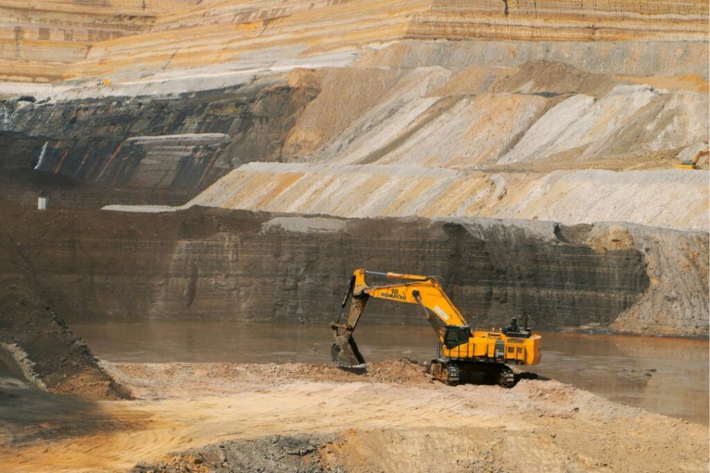 Dictadura responde a críticas de Costa Rica sobre minería que insiste en los impactos negativos a su economía Dictadura responde a críticas de Costa Rica sobre minería que insiste en los impactos negativos a su economía