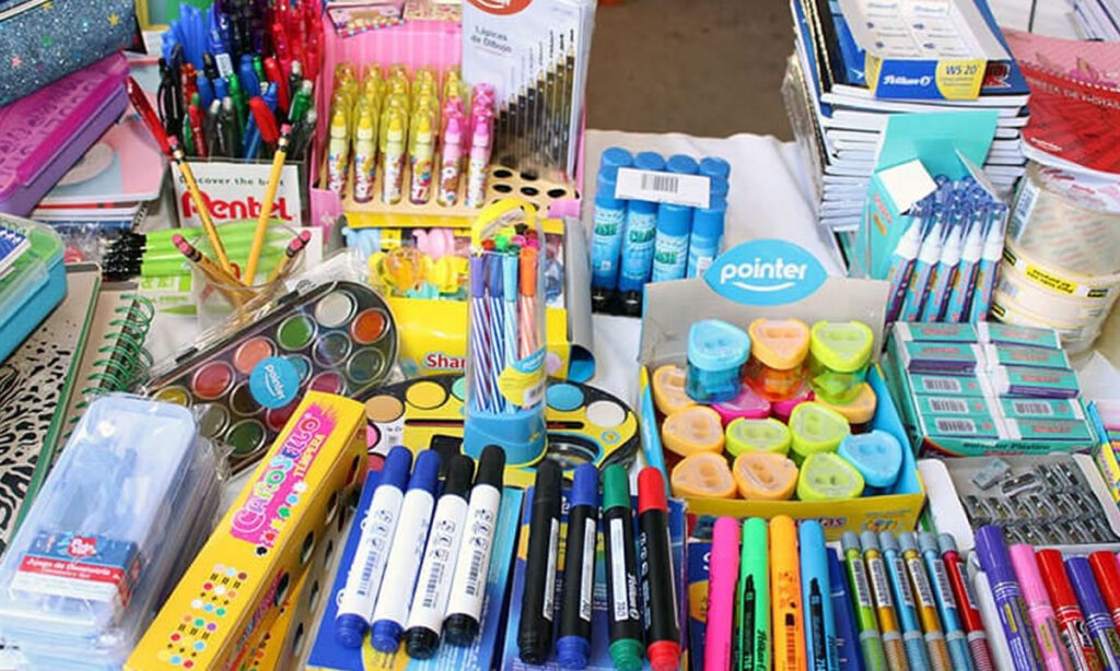 Mercado Israel Lewites registra aumento en ventas de útiles escolares Mercado Israel Lewites registra aumento en ventas de útiles escolares