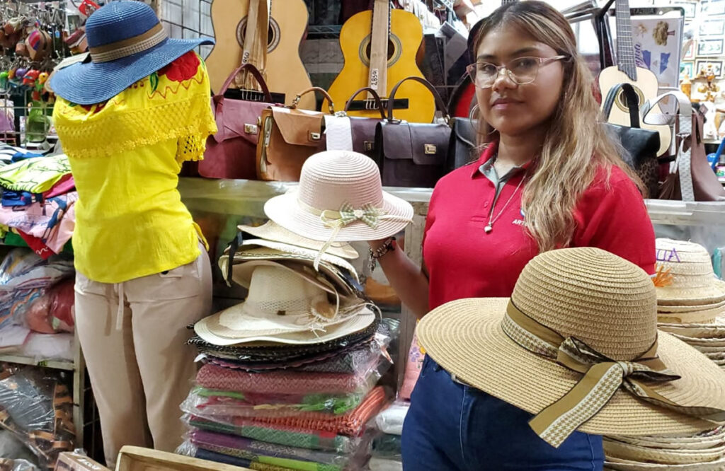 Mercado Oriental registra aumento en ventas por el verano