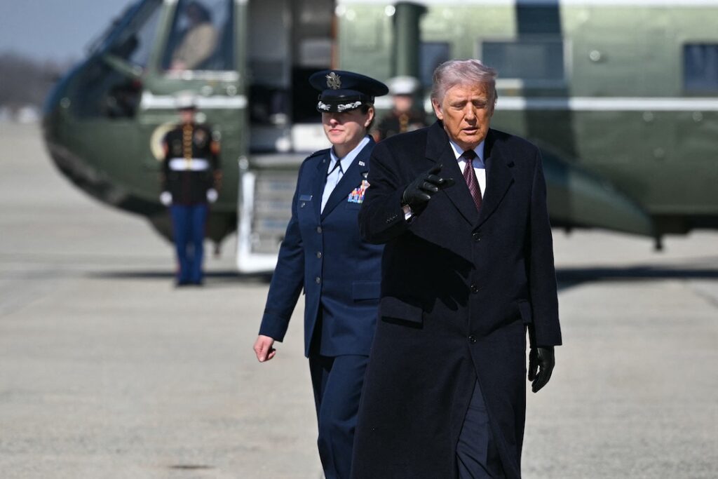 Trump dice que Estados Unidos iniciará a tomar el control en Cuba “de forma amistosa”